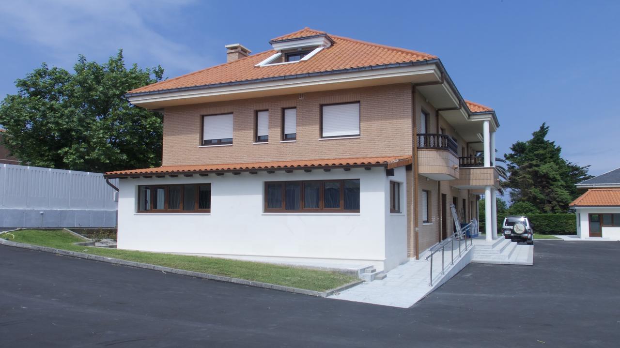 Apartamentos La Canal Soto de la Marina Exterior photo